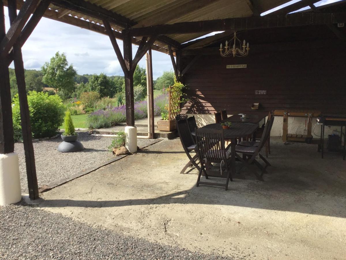 Maison La Peruse At Les Vergnes Gites Exideuil-sur-Vienne Exteriör bild